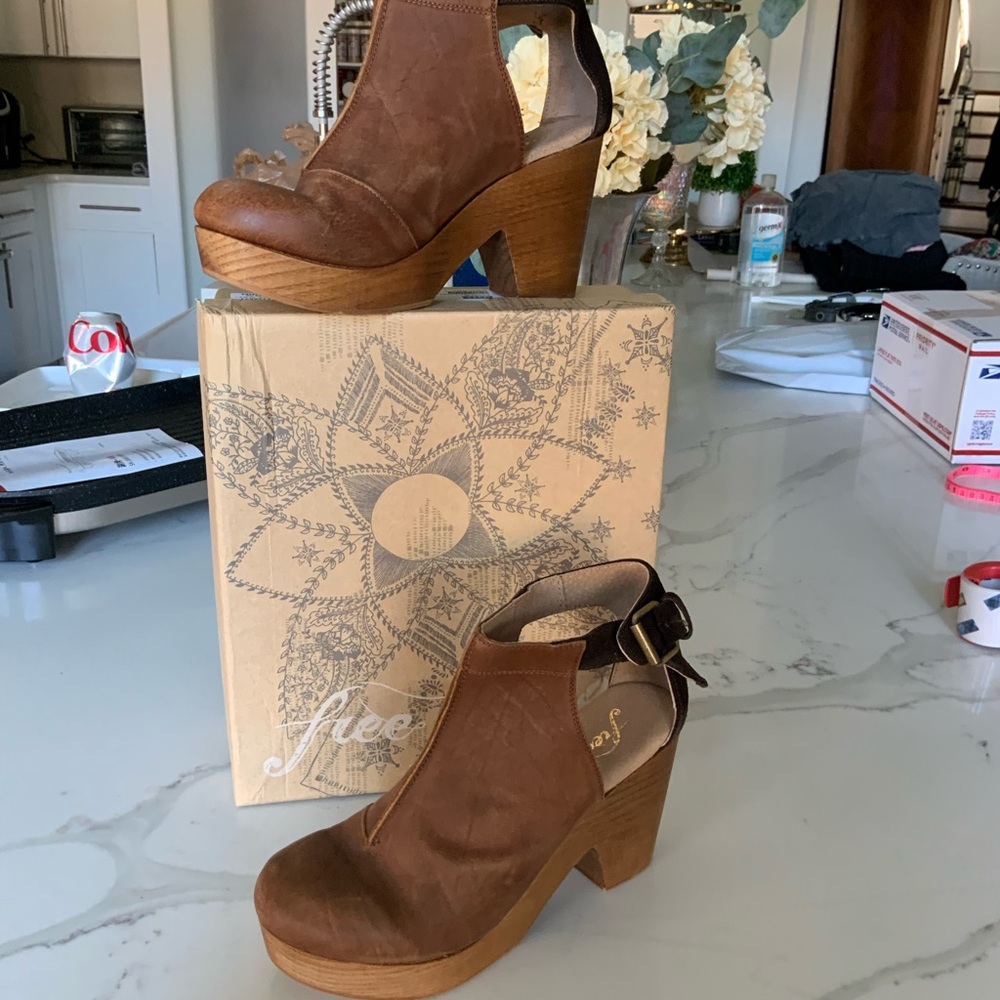 Free People Amber Orchard Clog Platform Leather Wood Brown Womens Size 9 39 NEW - Picture 3 of 11